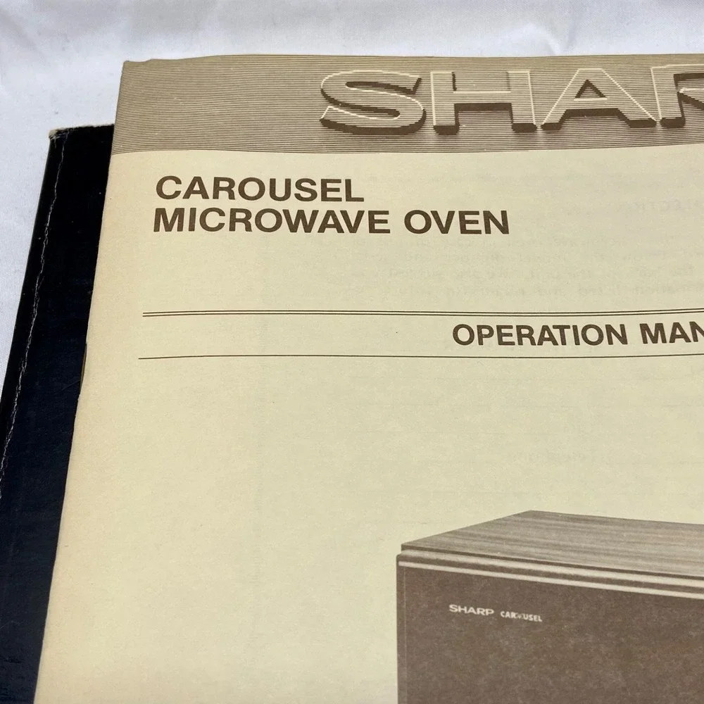 Sharp Carousel Microwave Cook Book + R-4620‎ Operate Manual Vintage USA 1981 GUC